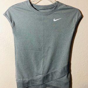 **SOLD** Girls Nike Top.